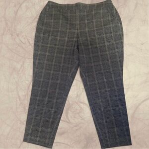 Nine West Grey Plaid Crop Trousers